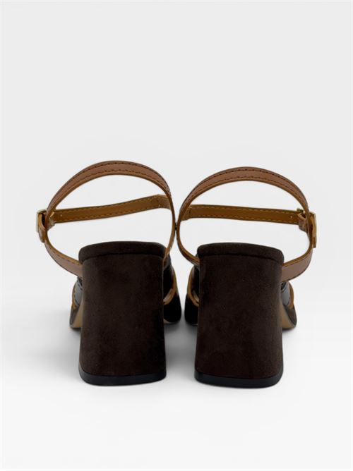 Sandali con tacco in pelle intrecciata da donna IL LACCIO | 8854004VACCHETTATMOROMARRONECUOIO